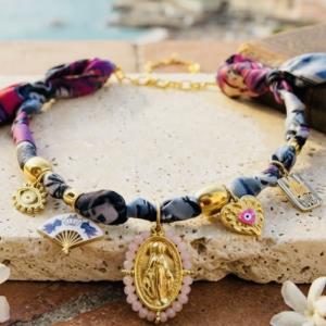 Image collier Madone, Dolce Vita
