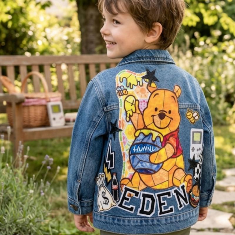 Décor Winnie POP  “Vestes en Jean Personnalisées & Féeriques pour Enfants – Cadeaux Uniques pour Noël et Anniversaires