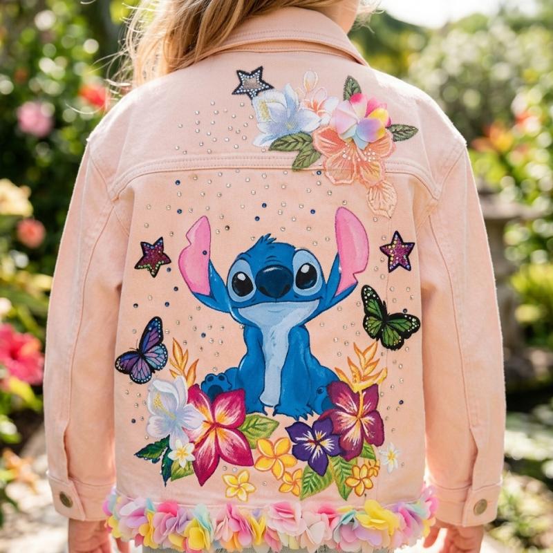 Veste peinte à la Main Art  “Vestes en Jean Personnalisées & Féeriques pour Enfants – Cadeaux Uniques pour Noël et Anniversaires