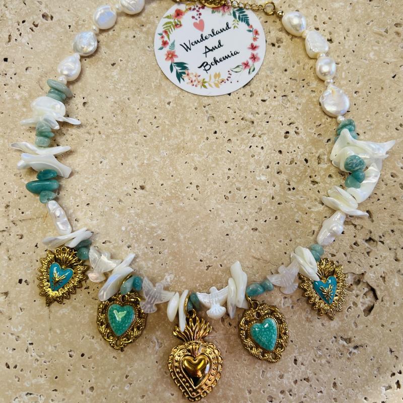 Collier Cœur Sacré – Aventurine et perles nacrées pour un Noël enchanté 